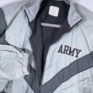 US‎ Army Physical Fitness Uniform Jacket Propper Men's Large Regular Gray Vented